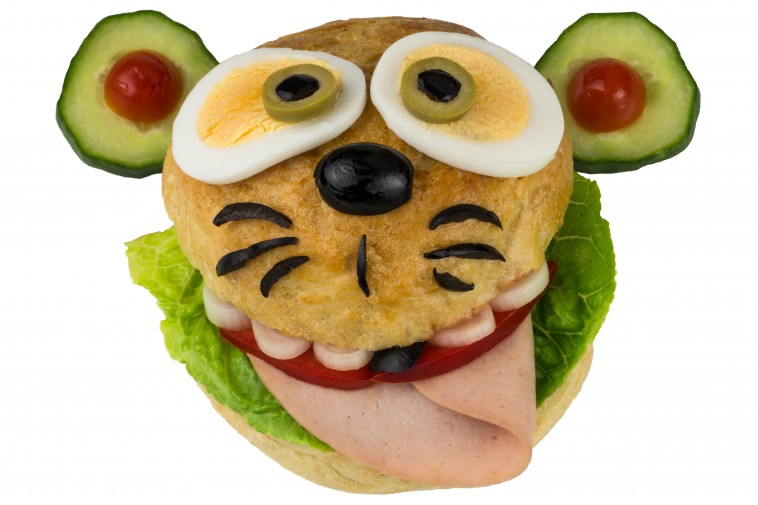Friendly lioness sandwich