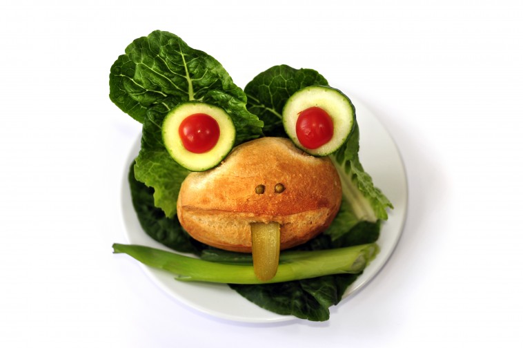 Creepy frog sandwich